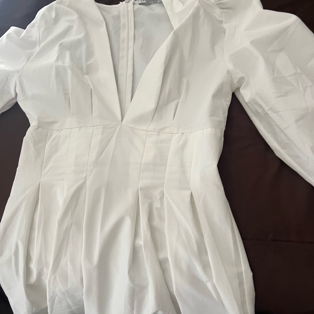 Elegant White Long Sleeve Dress